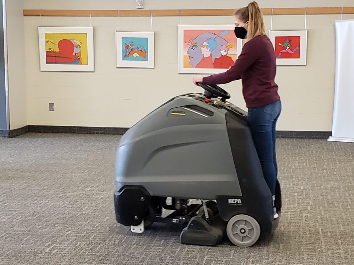 5 Questions about Floor Sweepers and Scrubbers Hard Hat Training